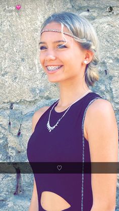 Bees are an essential part of the environment. Lena Mantler (lisaandlena) - Bio, Age, Height, Weight
